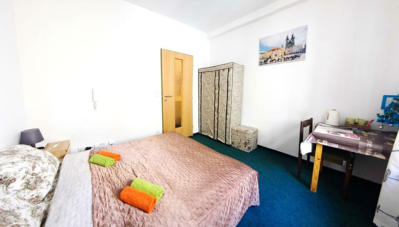Casa de hóspedes Apartments House Seifertova 3*